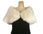 Vintage White Faux Fur Cape Wedding Fur Wrap Faux Fur Stole Wrap Winter Cape Coat Winter Wedding Cape Winter Wedding Cover Up 60s Clothing