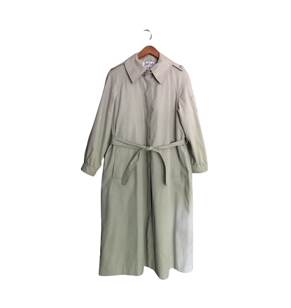 The Perfect Classic Vintage Trench Coat With Waist