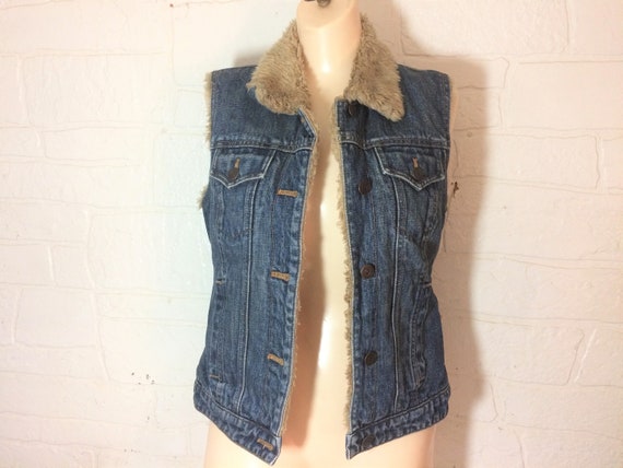 gap denim jacket with fur