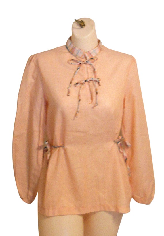 Vintage 70s Peach Asian Inspired Kimono Top With … - image 2