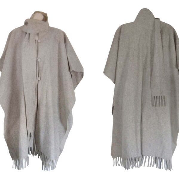 Fringe Poncho Long Poncho Women Wool Poncho Brown Poncho Bohemian Poncho Boho Poncho Ladies Poncho Coat Bohemian Clothing Bohemian Clothes