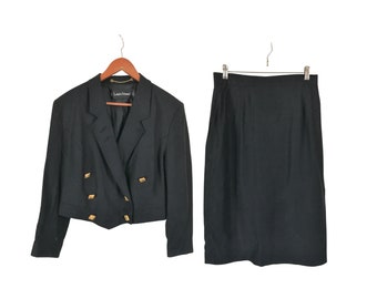 Gorgeous Vintage Louis Feraud Black Skirt and Cropped Blazer Suit Set (Women's Size 6)