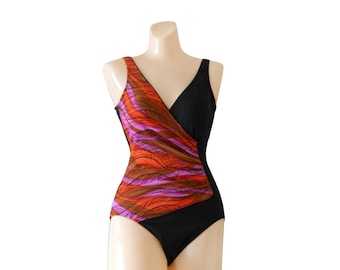 Vintage Black One Piece Swimsuit (Women's Size Small)