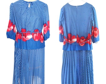 Vintage Aqua Blue Dress With Large Red Flowers and White Stripes- Knee Length (Women's Plus Size 16)