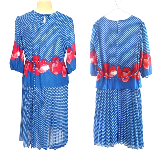 Vintage Aqua Blue Dress with Large Red Flowers and White Stripes- Knee Length (Women's Plus Size 16)