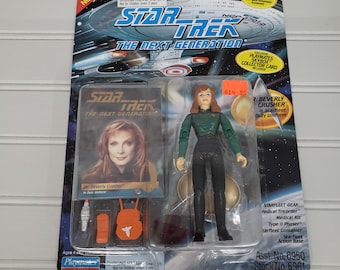Vintage 1994 Star Trek TNG Dr Beverly Crusher Duty Uniform Playmates Figure Sealed