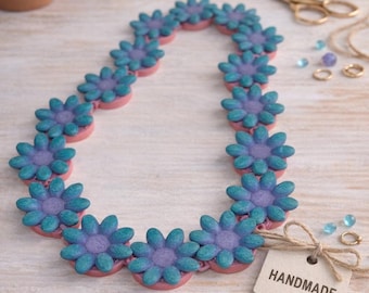 Collar con cadena antiestrés de margaritas en tonos pastel / Juguete sensorial floral articulado impreso en 3D
