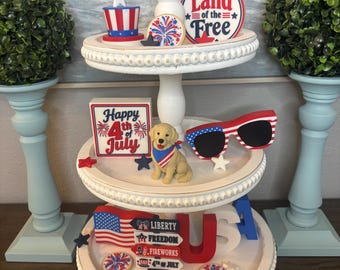 Décor de plateau à plusieurs niveaux du 4 juillet, panneaux patriotiques imprimés en 3D, décorations de café-bar américain