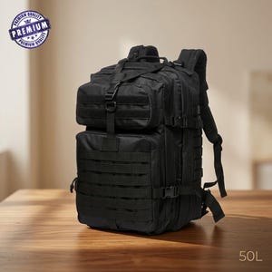 Könnte beinhalten: Ein schwarzer taktischer Rucksack mit mehreren Fächern, verstellbaren Riemen und MOLLE-Gurtband auf der Vorderseite. Der Rucksack verfügt über einen Tragegriff, seitliche Kompressionsschnallen und eine 50L Kapazitätsangabe in der Ecke.