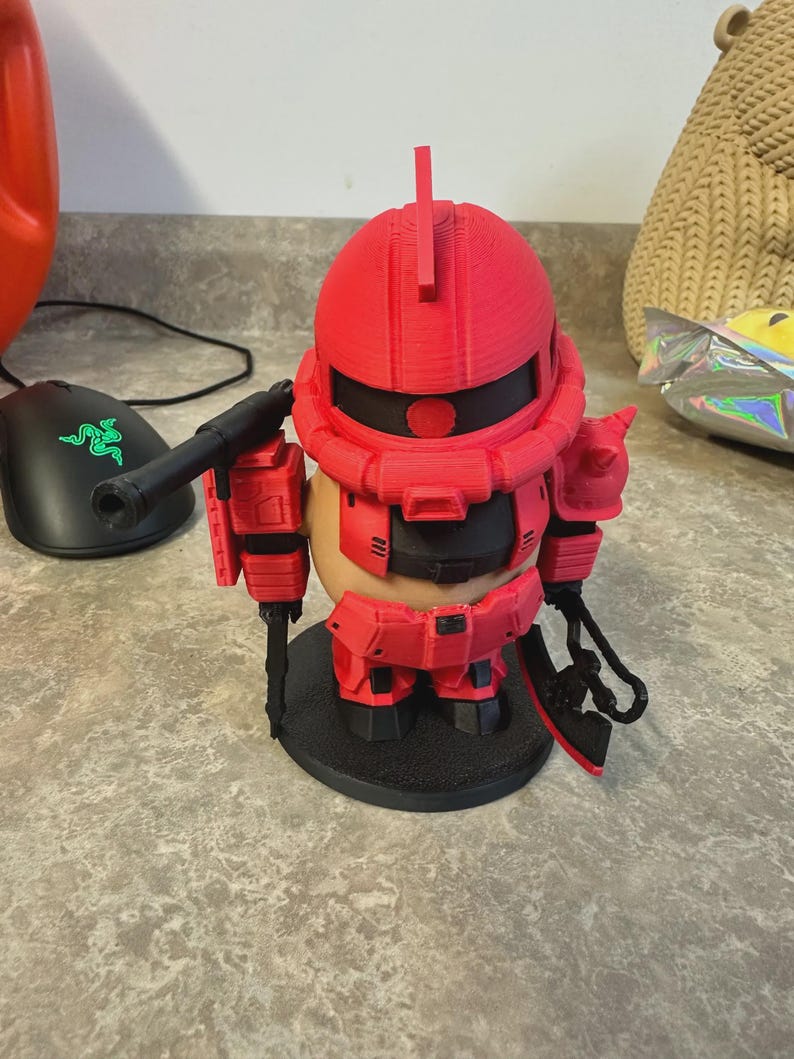 Figura Gundam Capybara: connessione magnetica Zaku