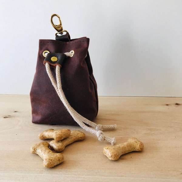 Puppy dog training treat bag - waterproof waxed canvas. Fits pocket or clips to belt - perfect obedience training pouch gift for new puppy