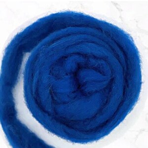 4 oz Fusion Blue Color Carded Corriedale Wool Sliver (Roving) for Needle or Wet Felting and Spinning FREE SHIPPING