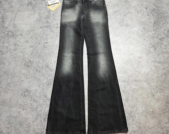 Nuevos jeans acampanados Galliano Y2K de los años 2000