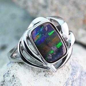 Rectangle Boulder Opal Ring Western Style Gemstone Silver Ring Chromatic Green 7US only 4.54 Carat J13-C