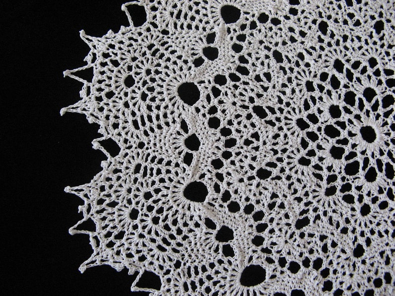 Crochet round Spellbinding 17 inch doily image 4