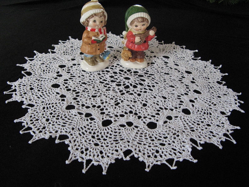 Crochet round Spellbinding 17 inch doily image 2