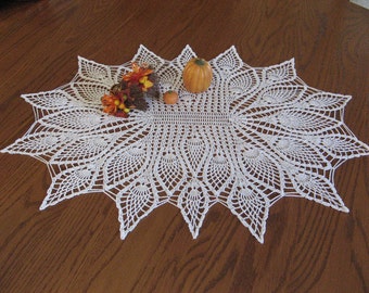 Oval pineapple doily