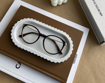 Bandeja ovalada festoneada, soporte ondulado para gafas, plato decorativo alargado para baratijas, organizador de joyas minimalista.