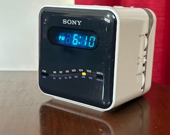 SONY　dream machine icf-c122 クロックラジオ Vintage Sony Dream Machine AM/FM Radio Digital Alarm Clock Model