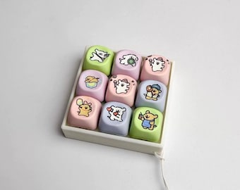 Llavero antiestrés con teclas mecánicas personalizadas en tonos pastel / 1/2/3/4/2x2/3x3 teclas / Llavero antiestrés con oso de dibujos animados ASMR, regalo para entusiastas de los teclados