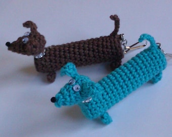 Patrón de crochet para bálsamo labial acogedor para perro salchicha