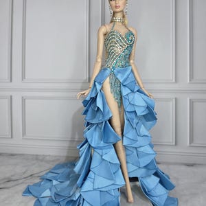metallic gold prom dress Pleated Long Formal Suits Nice Night Dresses Size:US 3 6=handle1=Tall Dresser=maude-tall-chest-washed-white-ash-with-raffia Spaghetti Strap Color