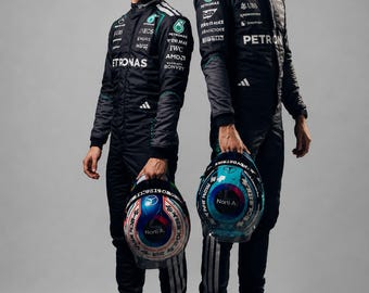 Customowy kombinezon wyścigowy inspirowany Kimi Antonellim z Mercedesa F1 2026, zatwierdzony przez Kart Suit Level 2