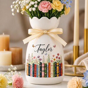 Étagère bibliothèque personnalisée, vase de fleurs, cadeau pour les amoureux des livres, cadeaux livresques floraux pour le lecteur, cadeau pour les amateurs de lecture, décoration de vase à fleurs