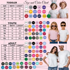 Puede incluir: Una tabla de tallas y colores para camisetas de ni&ntilde;o, joven y adulto. La tabla muestra tallas, medidas de pecho, ancho y largo en cent&iacute;metros. Las muestras de color incluyen blanco, negro, rojo y m&aacute;s. Modelos de diferentes edades llevan las camisetas.