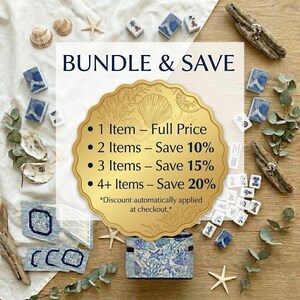 American Mahjong Set | Blue & White Mahjong Mat with Rules · Mahjong Tiles · Card Holders · Tile Bag — Coastal Mahjong Gift imagen 3