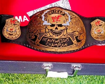 Cinturón réplica de zinc de 4 mm con calavera humeante del Campeonato Mundial de Peso Pesado Stone Cold.