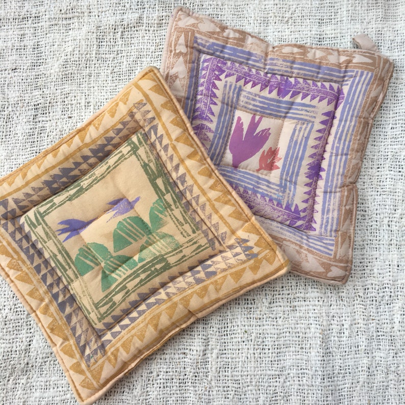 Vintage Colorful Purple Green Pink Beige Mustard Colored Santa Fe New Mexico Desert Style Pot Holder Hot Pads-Set of 2