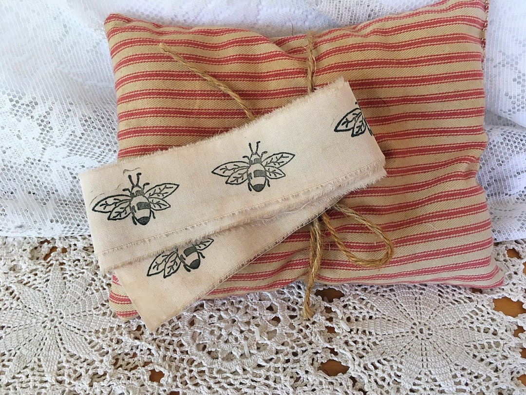 Honey Bee Stamped Muslin Trim, Primitive Bee Trim, Honey Bee Muslin ...