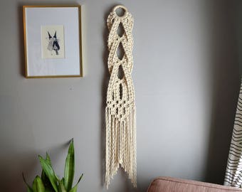 Small Macrame Wall Hanging, Woven Wall Hanging, Wall Hanging, Modern Macrame, Tapestry, Fiber Art, Boho Wall Art, Wall Decor, Macramé