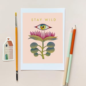 Stay Wild-wenskaart – Surrealistische roze botanische kunst met glanzend oog – Handgemaakte blanco kaart van 5 x 7 met envelop – geïnspireerd op de natuur
