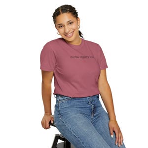 Camiseta con mensaje de baja energía social, camiseta de café para introvertidos, camiseta divertida sobre ansiedad social, camiseta con estética antisocial para mujer. imagen 2
