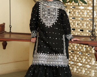 Girls 13 - 14 heavy embelished kurta sharara dupatta outfit Pakistani Indian