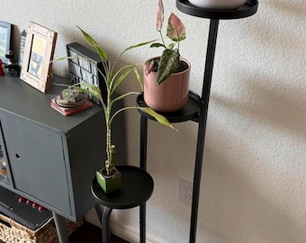 Tall Corner Plant Stand Indoor Outdoor 4 Tier Metal Plant Shelf, Narrow Space Saving Flower Pot Stand, Heavy Duty Spiral Plant Holder