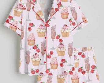 Conjunto de pijama de cetim com estampa de cupcakes e coquetéis, roupa de dormir sedosa para mulheres.