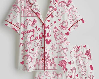 Set pigiama "Andiamo al castello", abbigliamento da notte magico per matrimoni da favola, abbigliamento da casa in raso, regalo personalizzato per la sposa 2026, set pigiama a maniche lunghe