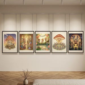 Puede incluir: Cinco láminas de arte mural rectangulares enmarcadas con ilustraciones coloridas de personajes de fantasía, setas y escenas de bosque. Cada lámina está en un marco negro fino, dispuesta en una fila horizontal sobre la pared.