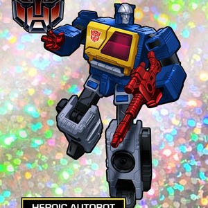 Könnte beinhalten: Ein blaues und gelbes Roboter-Spielzeug mit einer roten Pistole. Der Roboter hat einen silbernen Helm und eine rote Brustplatte. Der Roboter steht auf einer grauen Plattform mit einem Lautsprecher. Der Text "HEROIC AUTOBOT TWINCAST" befindet sich unter dem Roboter.