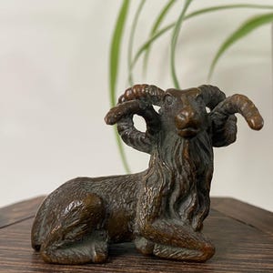 Vintage Bronze Ram Figurine, Antique Brass Goat Statue, Feng Shui Animal Statue, Tabletop Decor, Aries Horoscope Gift, Heavy Metal Craft