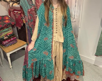 Vestido tipo chaleco reversible Serenity en kantha claro. Talla única: S a 2X/3X.