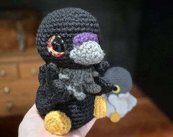 Crochet Raven Familiar / Gothic Bookshelf Decor / Dark Academia Room Accents / Witchy Book Lover Gift / Edgar Allan Poe Bird Amigurumi