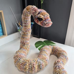 Python Snake Stuffed Animal / Realistic Large and Customizable Crochet Snake / Unique Birthday Gifts for Reptile Owners / Cute Danger Noodle
