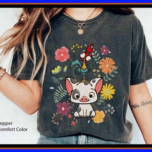 Retro 70s Pua And Hei Hei Floral Comfort Colors T-Shirt Disney Moana Shirt Disneyland Trip Outfit Perfect Birthday Gift for Disney Fans