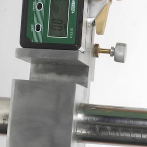 Macchina professionale per la sfaccettatura di pietre preziose: acciaio inossidabile, display digitale, strumento di taglio di precisione. immagine 12