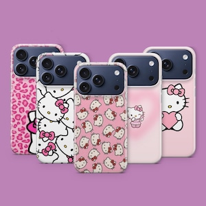Puede incluir: Cinco fundas para teléfono con diseños de Hello Kitty. Las fundas muestran un estampado de leopardo rosa, un fondo blanco con caras de Hello Kitty, un fondo rosa con caras de Hello Kitty, un fondo rosa con Hello Kitty y un fondo rosa con Hello Kitty sosteniendo un corazón.