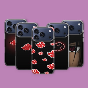 Op de afbeelding: Een witte keramische mok met een zwart handvat en de tekst "But First, Coffee" in een zwarte, handgeschreven lettertype. De mok staat op een wit oppervlak.